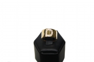 ANEL COM DIAMANTE 18K