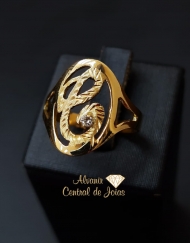 ANEL DE LETRA 18K COM BRILHANTE